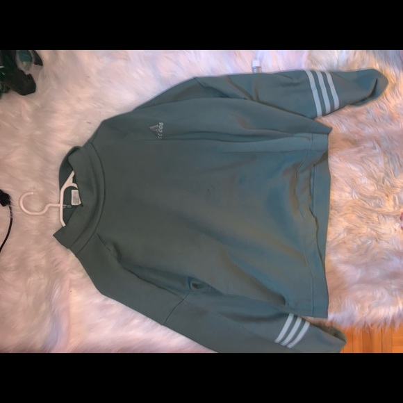 Oversized Adidas Pullover - Picture 2 of 2